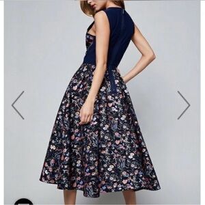 Bebe Jasmine Tea Length Floral Dress SZ 6